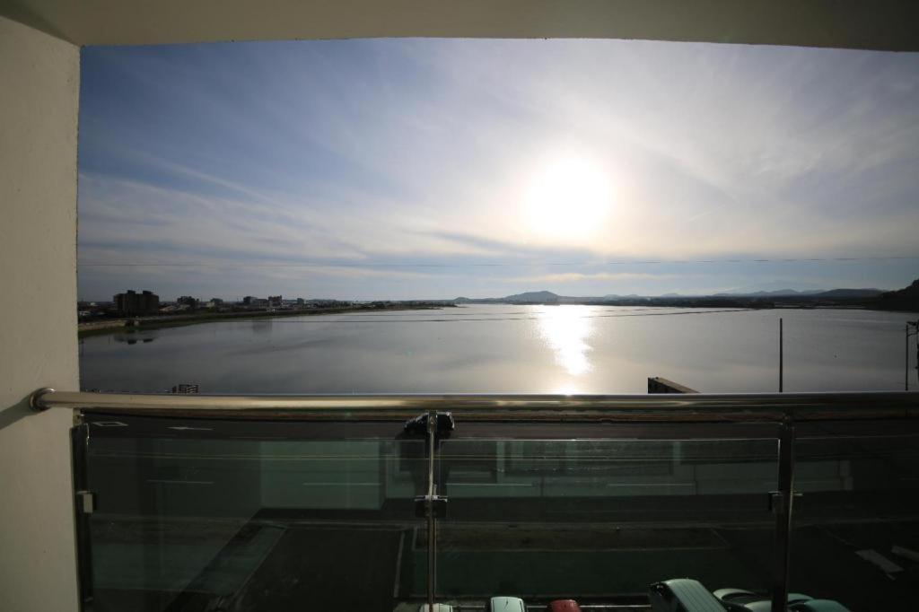 Hotel Aroha Jeju Seogwipo Zewnętrze zdjęcie