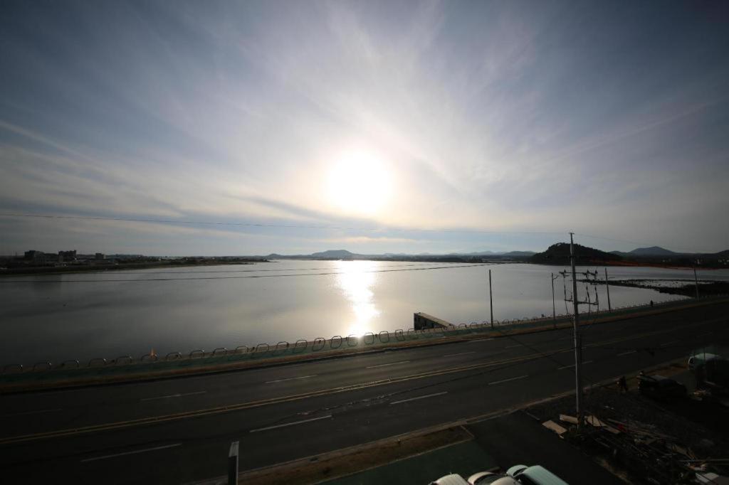 Hotel Aroha Jeju Seogwipo Zewnętrze zdjęcie