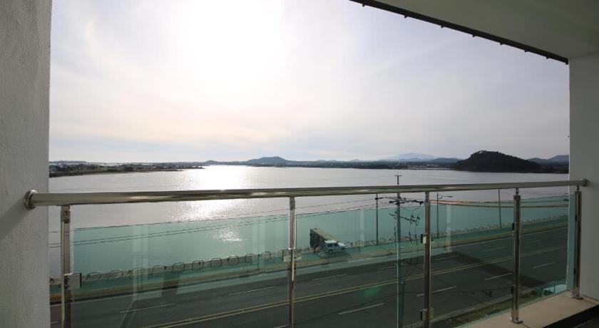 Hotel Aroha Jeju Seogwipo Zewnętrze zdjęcie
