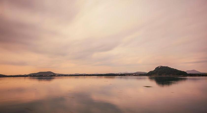 Hotel Aroha Jeju Seogwipo Zewnętrze zdjęcie
