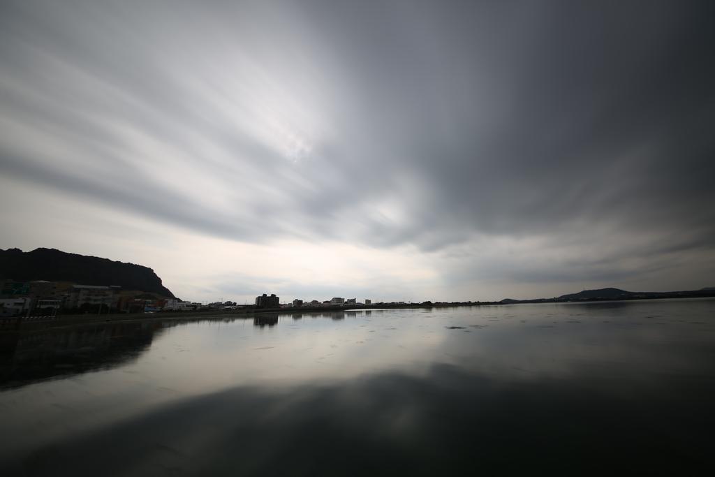 Hotel Aroha Jeju Seogwipo Zewnętrze zdjęcie