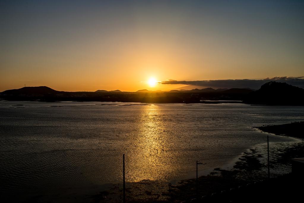 Hotel Aroha Jeju Seogwipo Zewnętrze zdjęcie