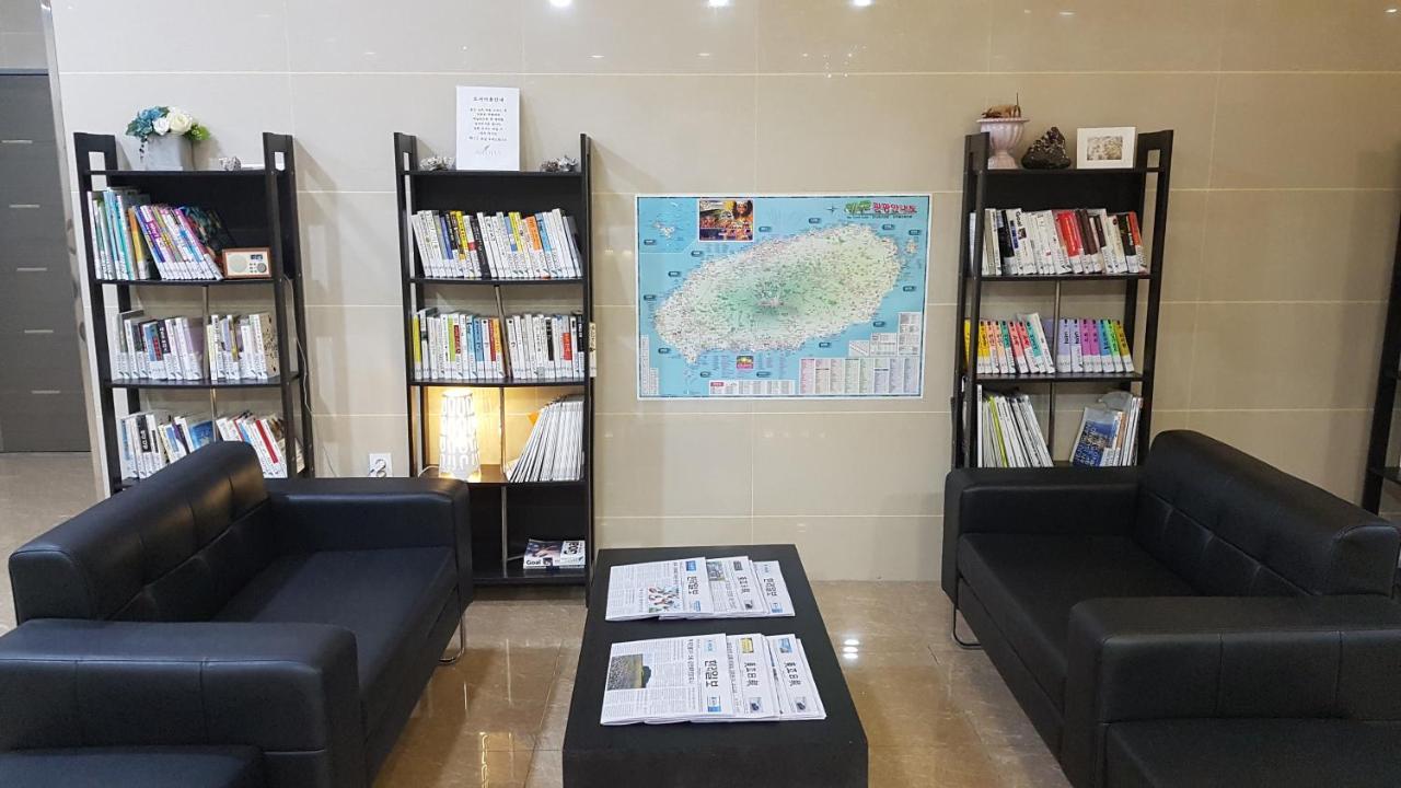 Hotel Aroha Jeju Seogwipo Zewnętrze zdjęcie